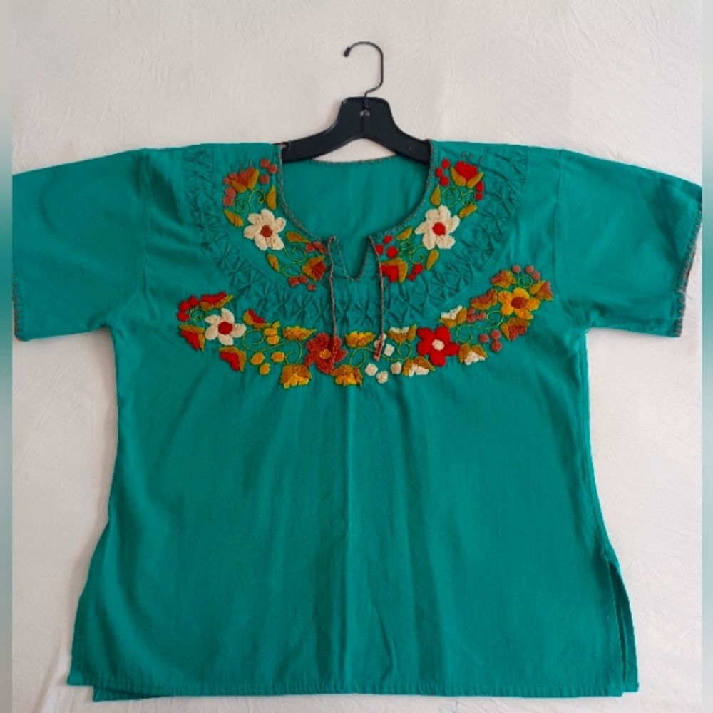 HANDMADE M GREEN